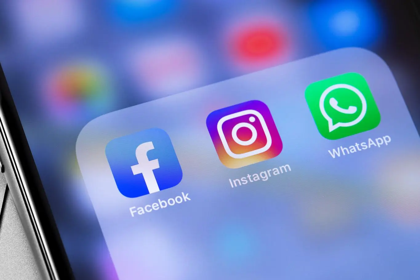 फेसबुक-इंस्टाग्राम की तरह अब WhatsApp पर भी कर सकेगें स्टेट्स Like, आ गया ये नया फीचर
