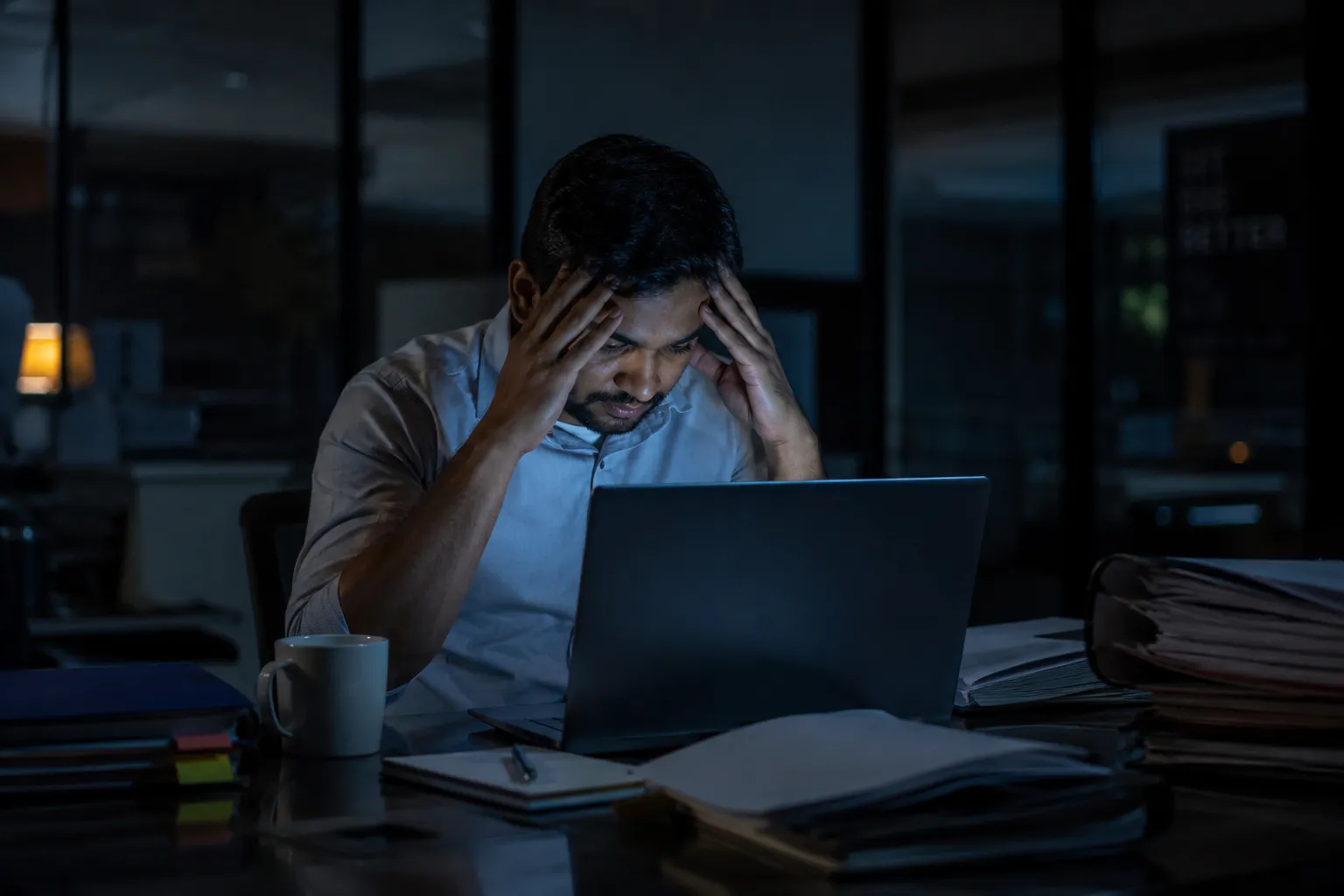 बिना पैसे के ओवरटाइम में भारत सबसे आगे, हर सप्ताह 16 घंटे मुफ्त में काम कर रहे 24% लोग; ADP की रिपोर्ट